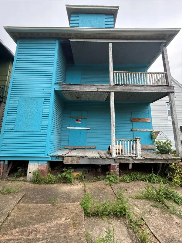 5424 Iroquois Street, Detroit, MI 48213