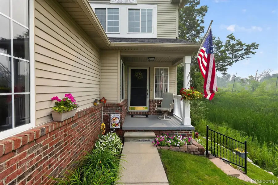 10499 Viewtop Court, Hartland, MI 48353 - #2