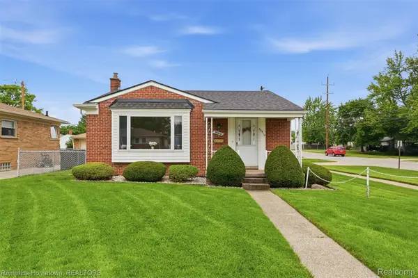 30410 Florence Street, GardenCity, MI 48135