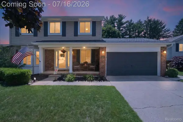 845 Abbey Lane, Milford, MI 48381
