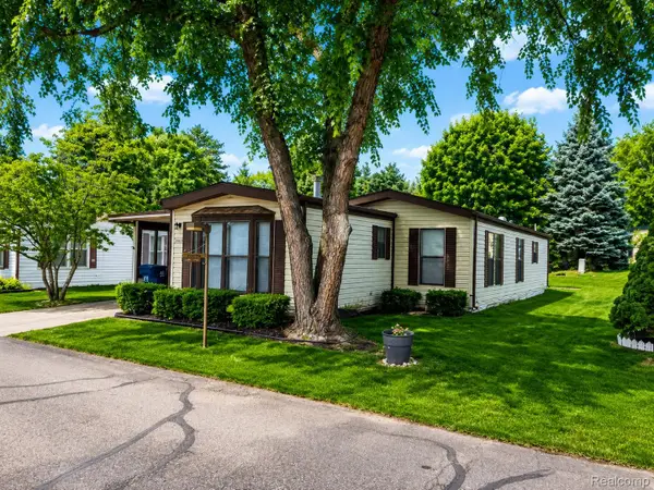 2663 Chickadee Street, RochesterHills, MI 48309