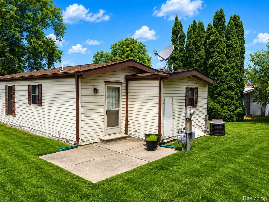 2663 Chickadee Street, Rochester Hills, MI 48309 - #3