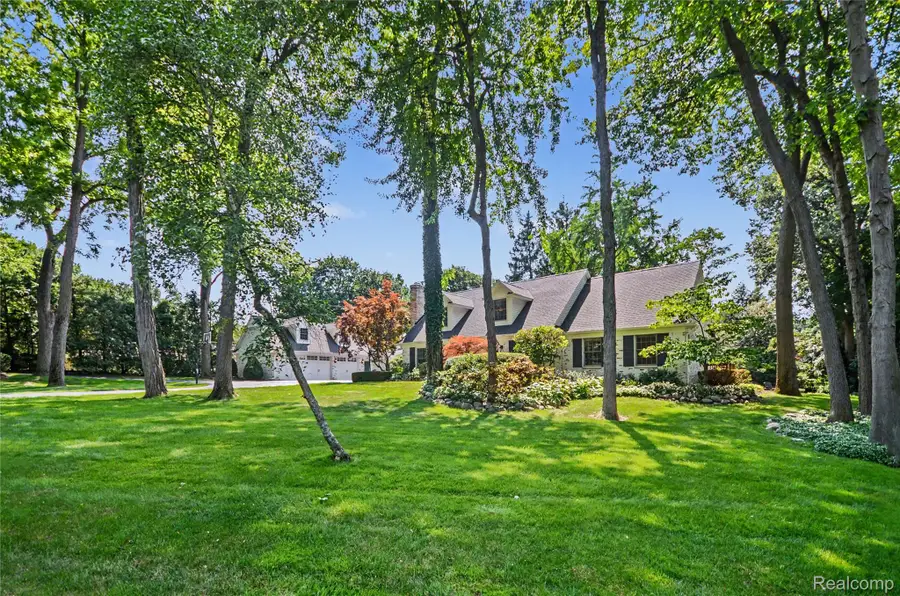 3780 Squirrel Road, Bloomfield, MI 48304 - #2
