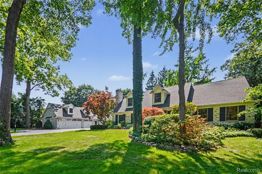 3780 Squirrel Road, Bloomfield, MI 48304 - #3