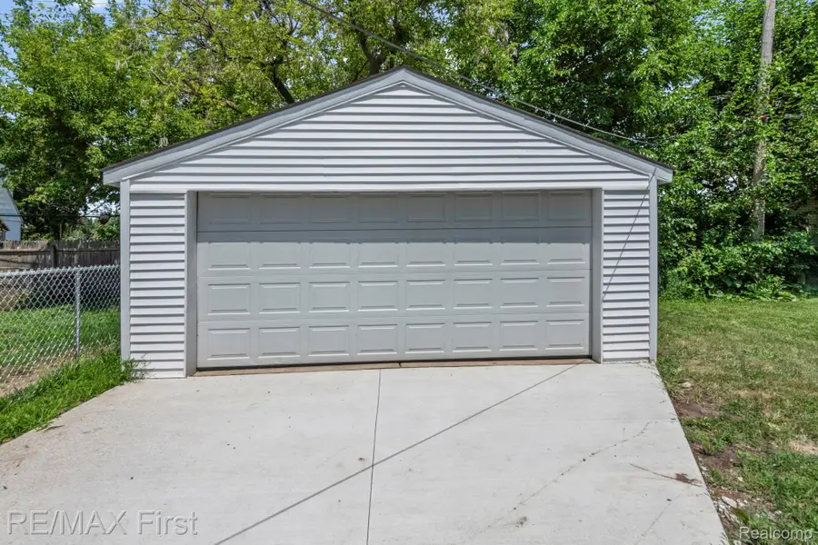 11051 Maxwell Avenue, Warren, MI 48089 - #2