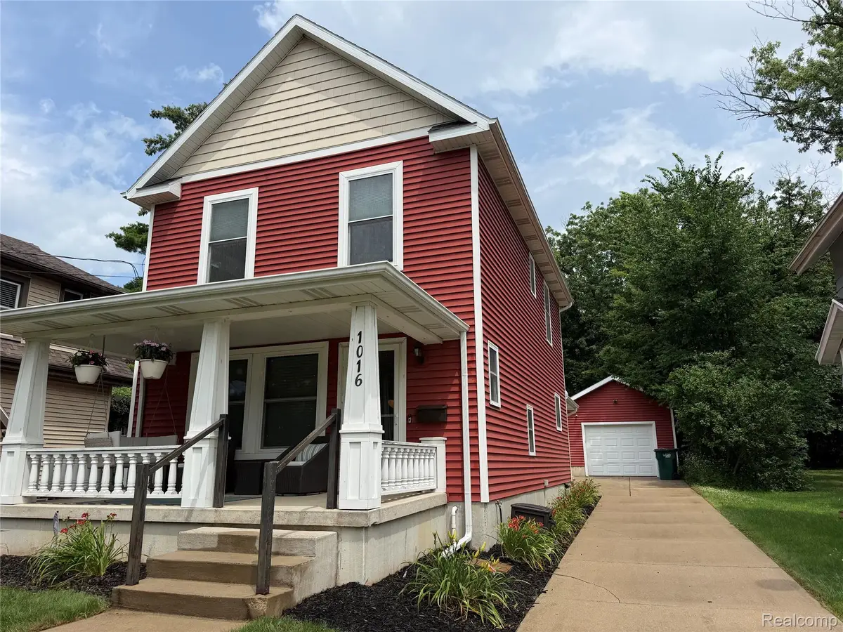 1016 N Jenison Avenue, Lansing, MI 48915 - #1