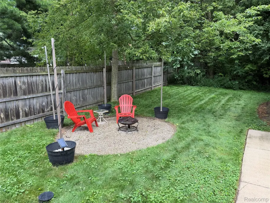 1016 N Jenison Avenue, Lansing, MI 48915 - #3