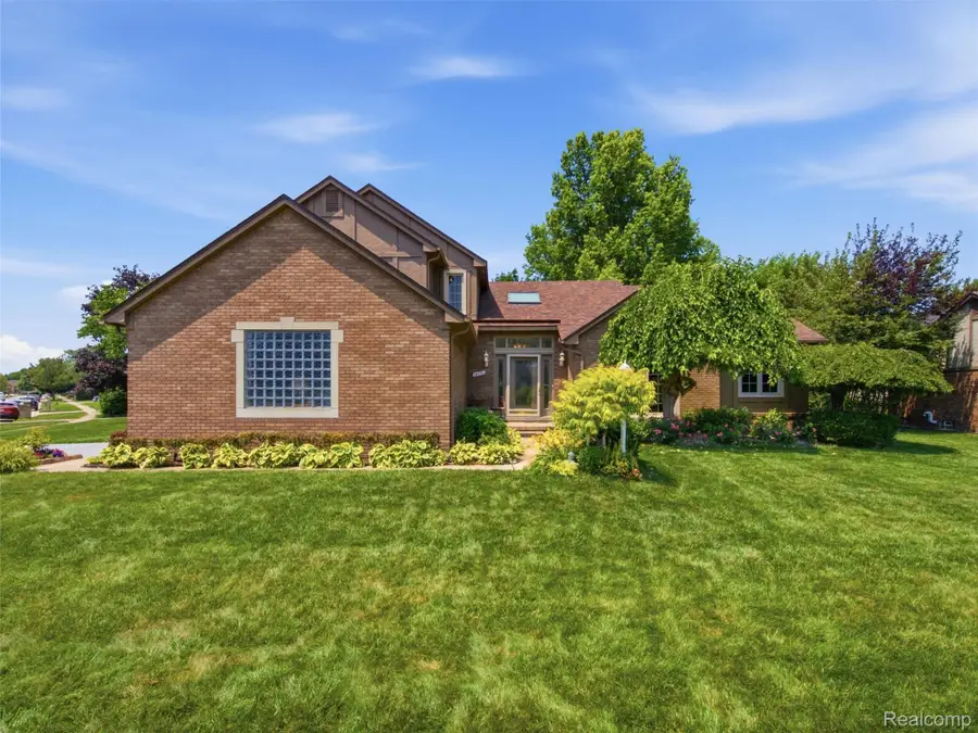 14751 Ashton Lane, Shelby, MI 48315 - #3