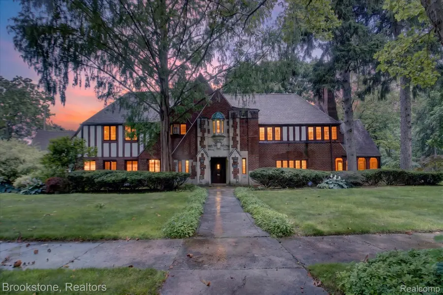 1735 Lincolnshire Drive, Detroit, MI 48203 - #2