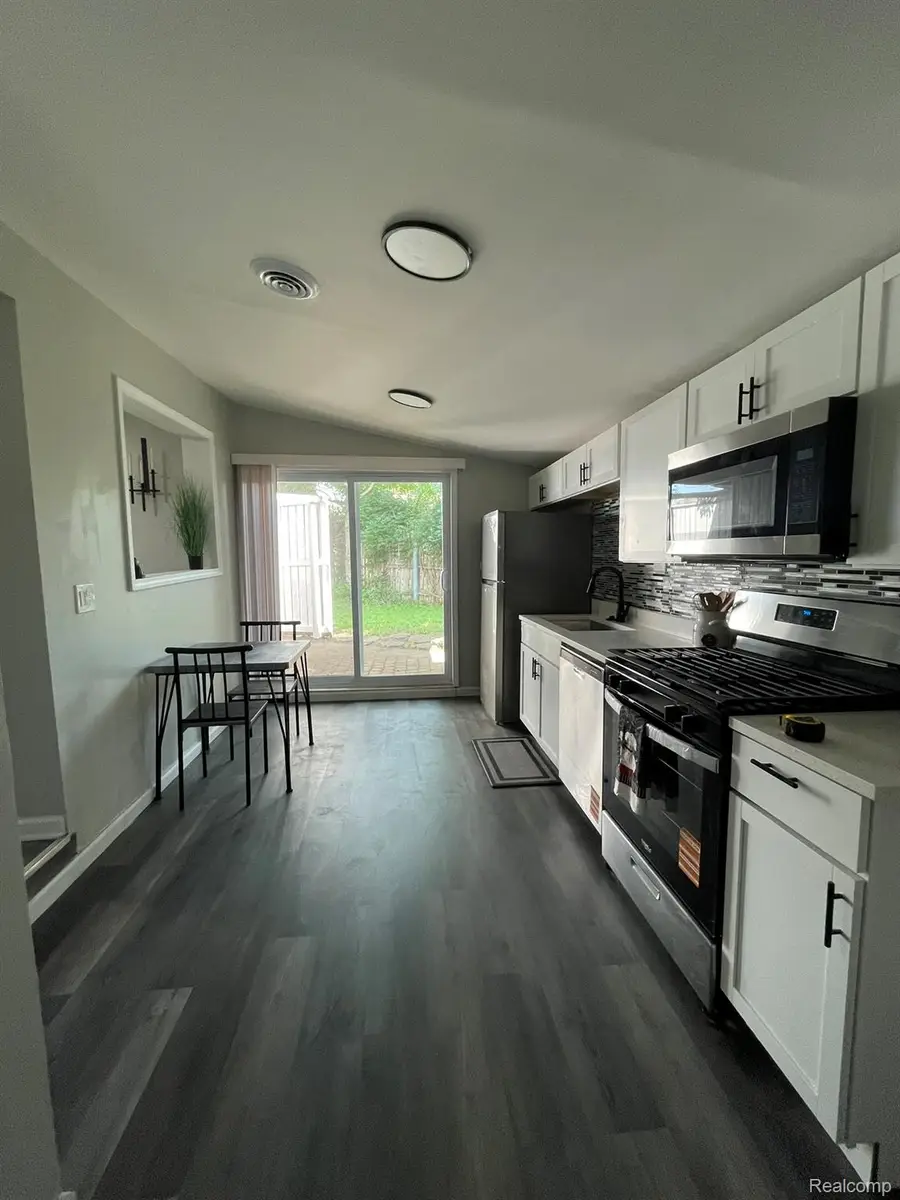 427 Wabash Street, Milan, MI 48160 - #2