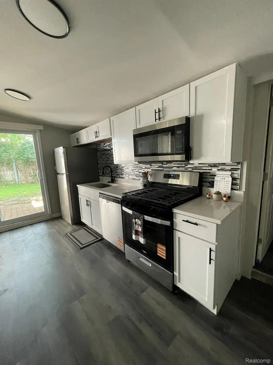 427 Wabash Street, Milan, MI 48160 - #3