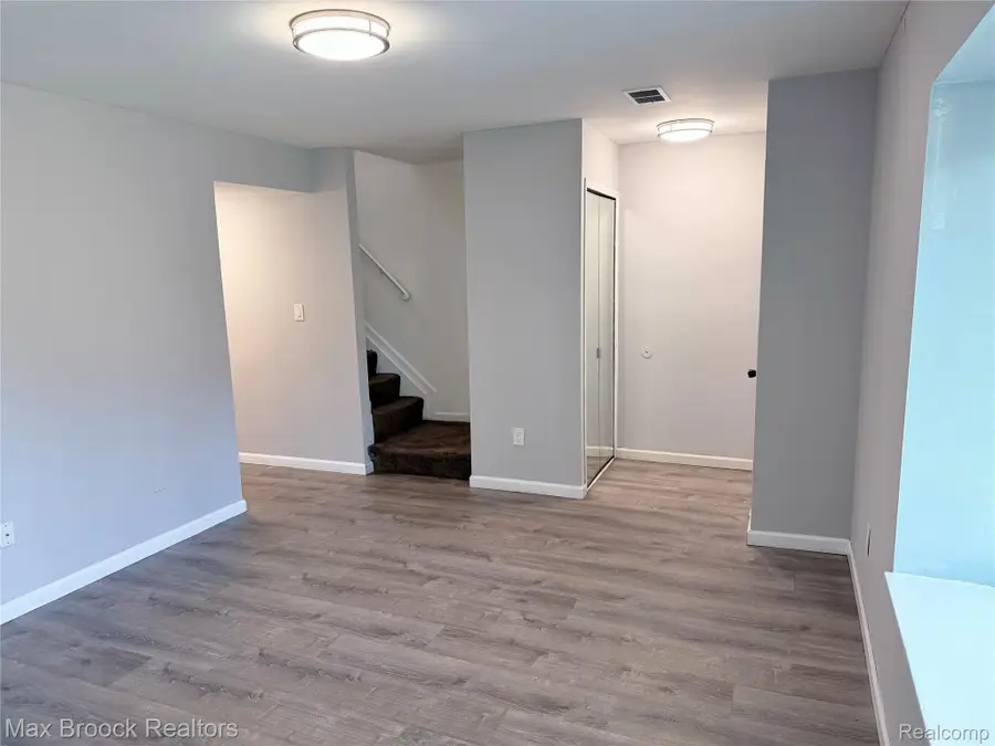 23478 Lahser Road, Southfield, MI 48033 - #3