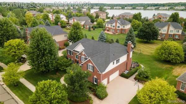 24948 Hadlock Drive, Novi, MI 48374