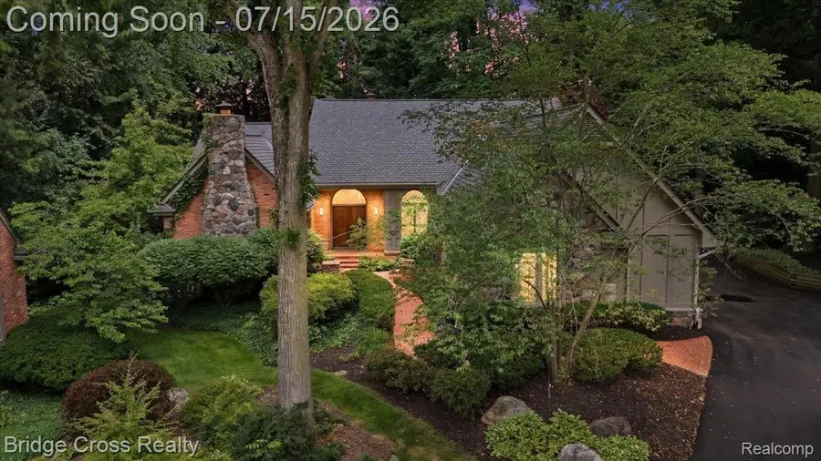 249 Norcliff Drive, Bloomfield, MI 48302 - #2