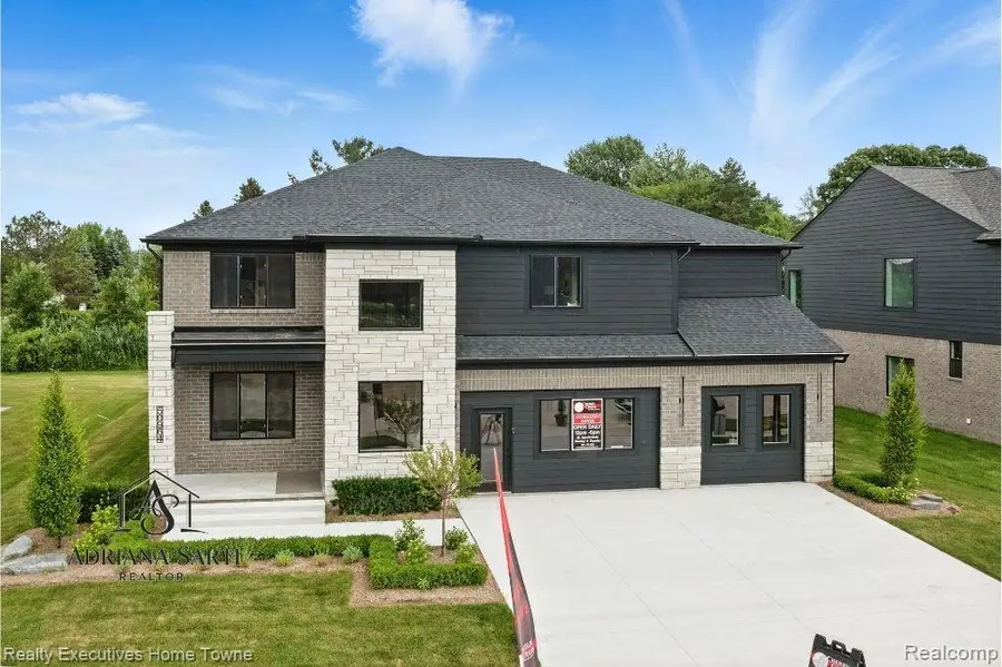 50931 Mistwood Drive, Macomb, MI 48042 - #2