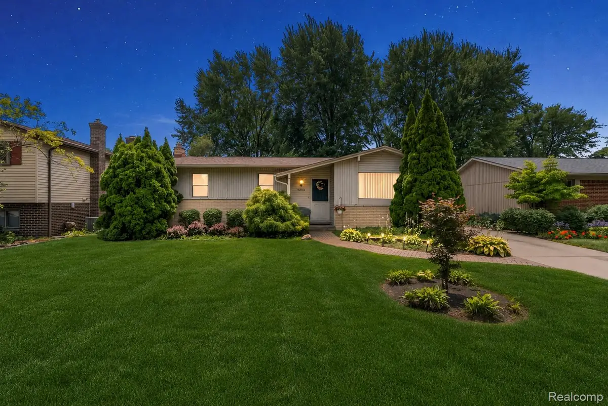 5242 Mansfield Avenue, Sterling Heights, MI 48310 - #1