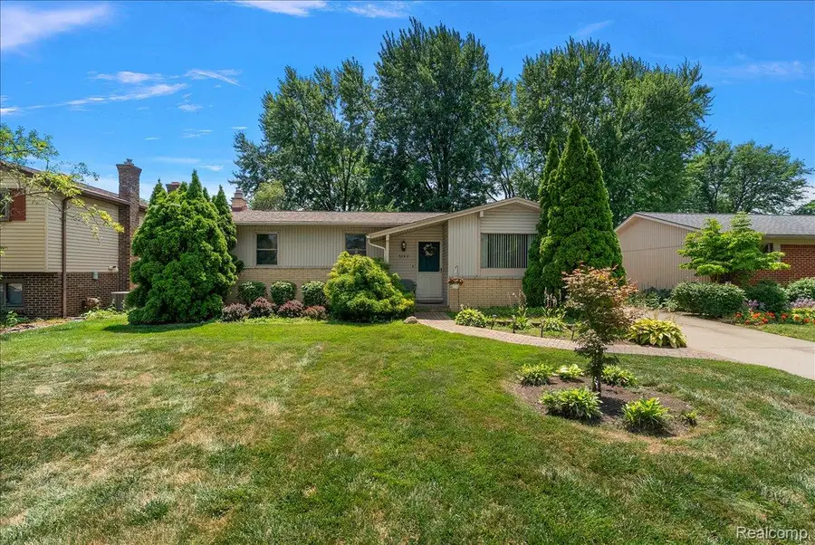 5242 Mansfield Avenue, Sterling Heights, MI 48310 - #2