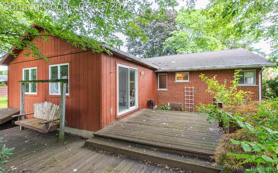 5511 Wright Drive, Troy, MI 48098 - #2
