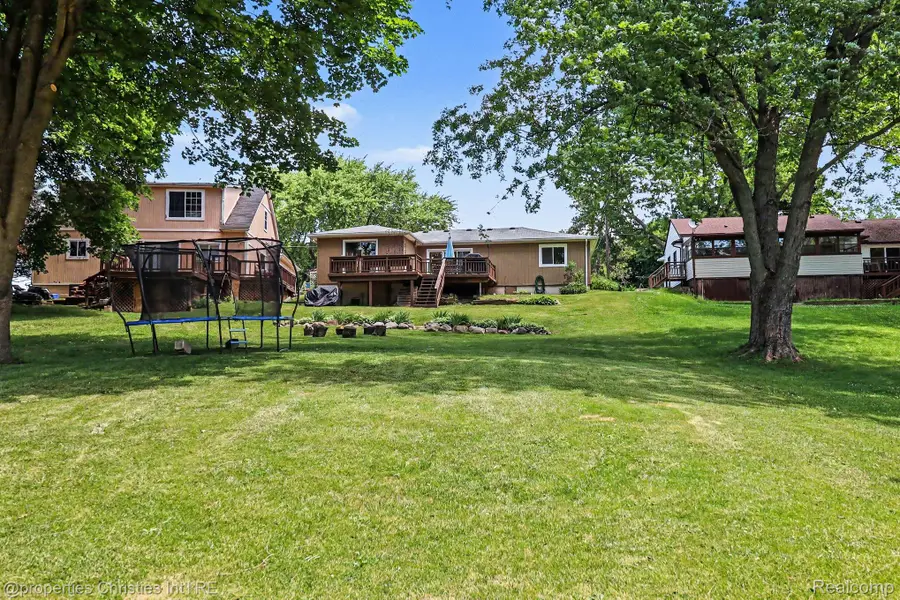 9567 Susin Lane, Clarkston, MI 48348 - #2
