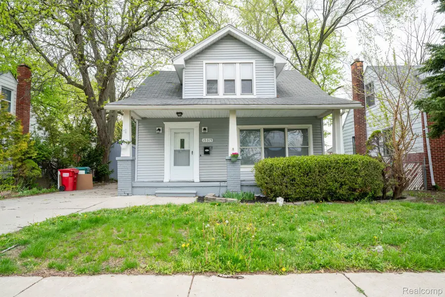 15315 Semrau Avenue, Eastpointe, MI 48021 - #2
