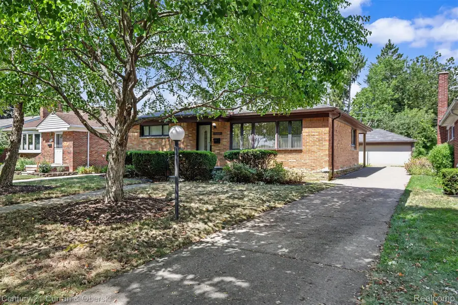 26826 Student Drive, Redford, MI 48239 - #3