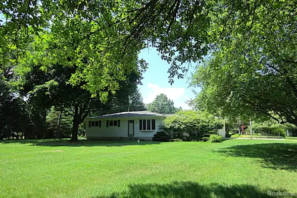 3944 Dartmouth Road, Oxford, MI 48371