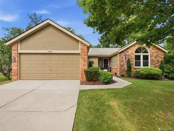 19533 Cardene Way, Northville, MI 48167