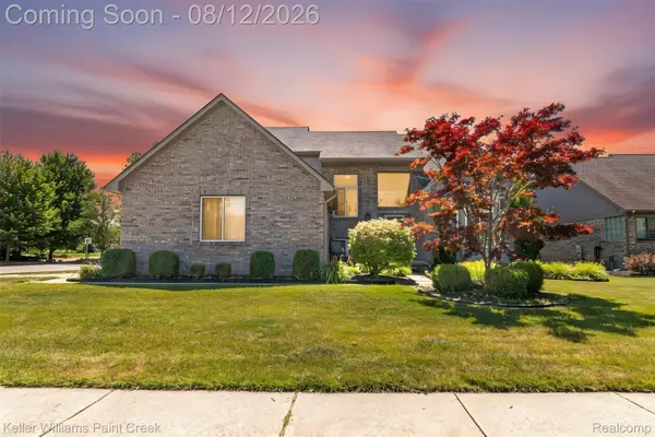 17576 Canvasback Drive, Macomb, MI 48044