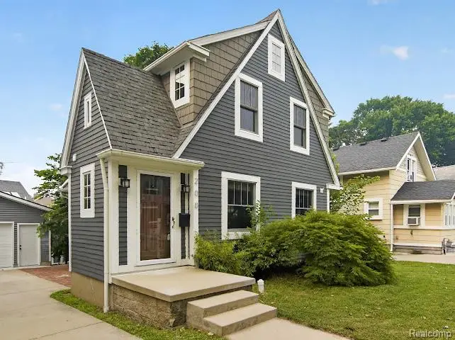 200 W Hoover Avenue, Ann Arbor, MI 48103 - #1