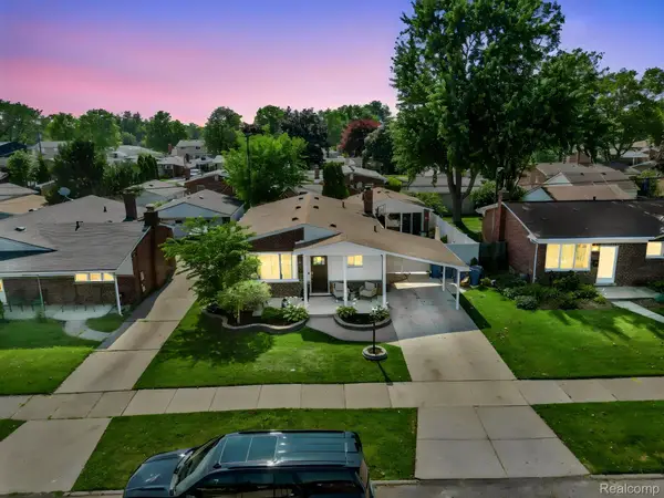 6151 Coolidge Street, DearbornHeights, MI 48127