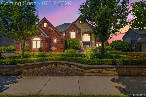 48554 Stoneridge Drive, Northville, MI 48168