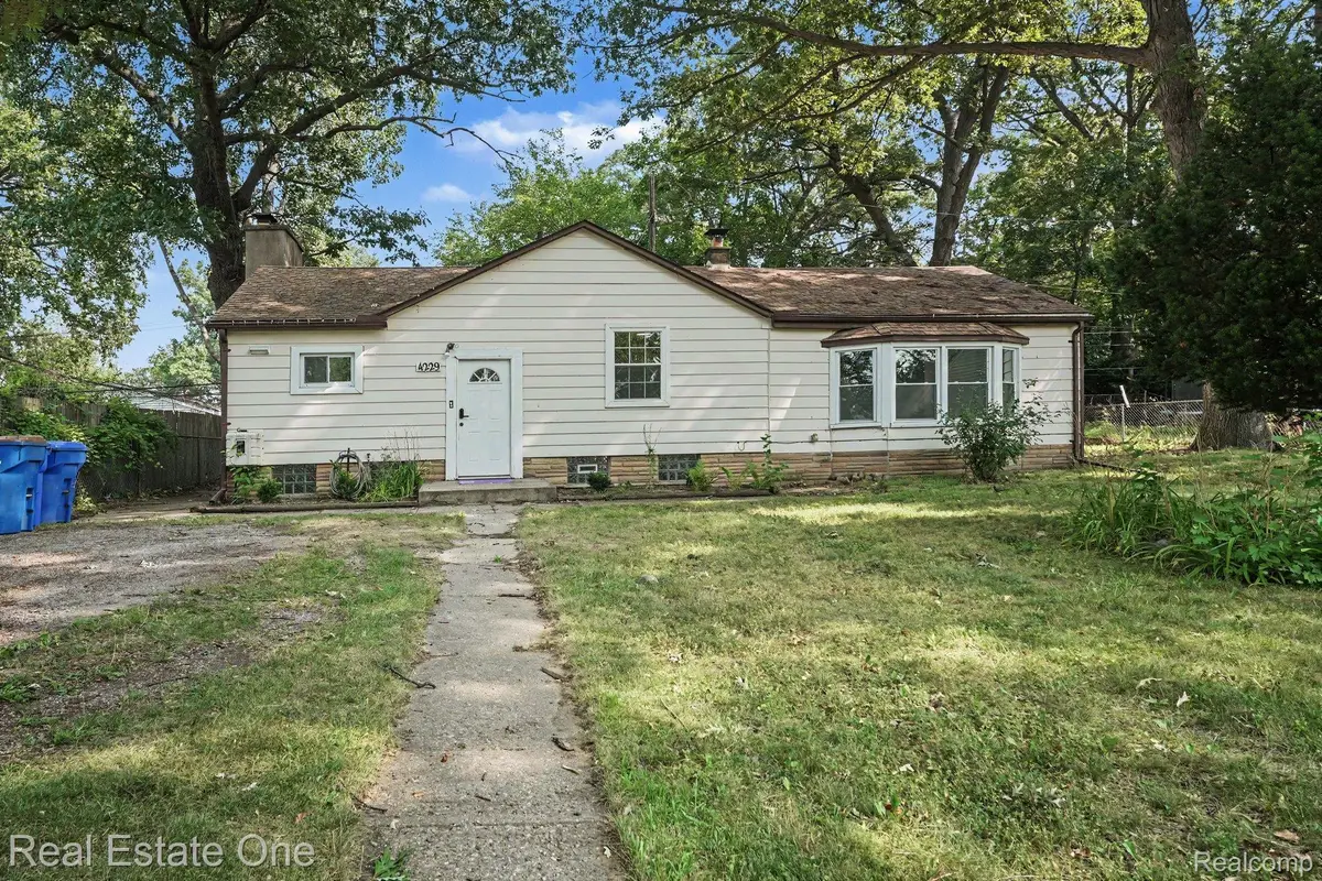 4229 Dolores Avenue, Warren, MI 48091 - #1