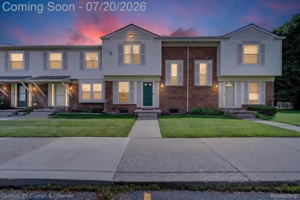 24435 Bashian Drive, Novi, MI 48375