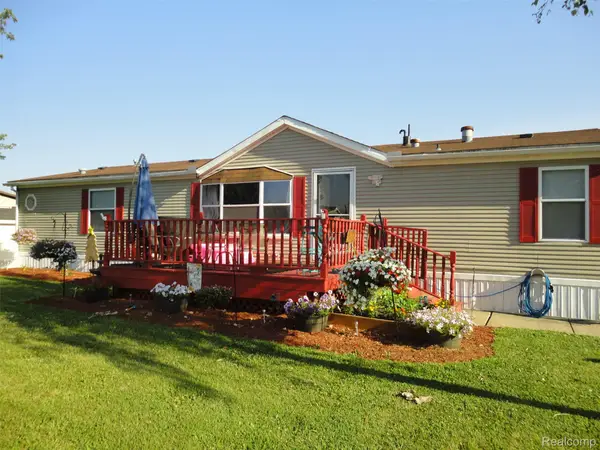 241 Emerald Circle, Dundee, MI 48131