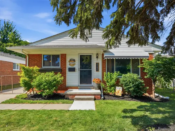 22421 Visnaw Street, StClairShores, MI 48081
