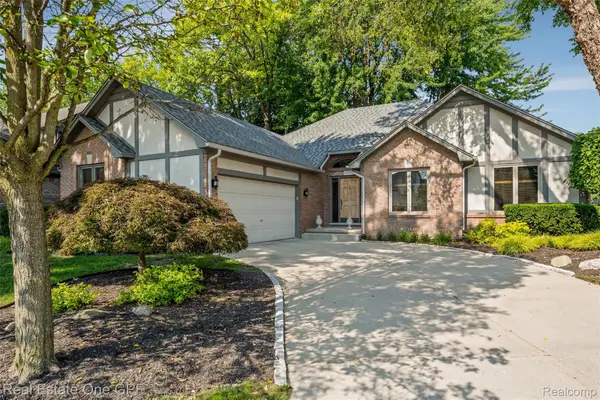 39931 Brylor Court, ClintonTownship, MI 48038