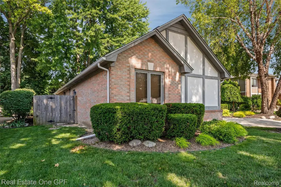 39931 Brylor Court, Clinton, MI 48038 - #3