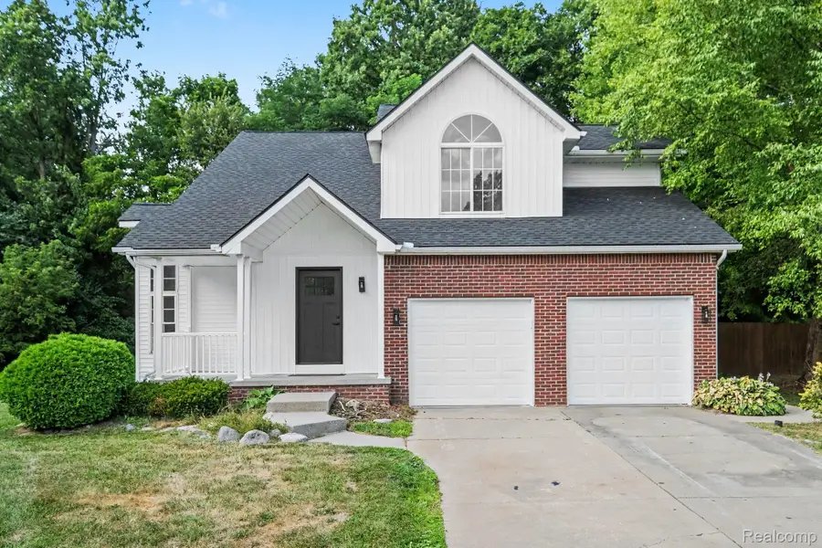 4429 Meadowlane Court, Burton, MI 48519 - #2