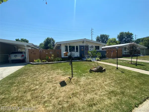 818 Mckeighan Avenue, Flint, MI 48507