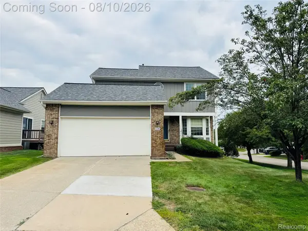 31199 Columbia Drive, Novi, MI 48377