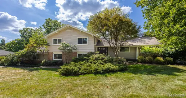 1050 Top View Road, BloomfieldHills, MI 48304
