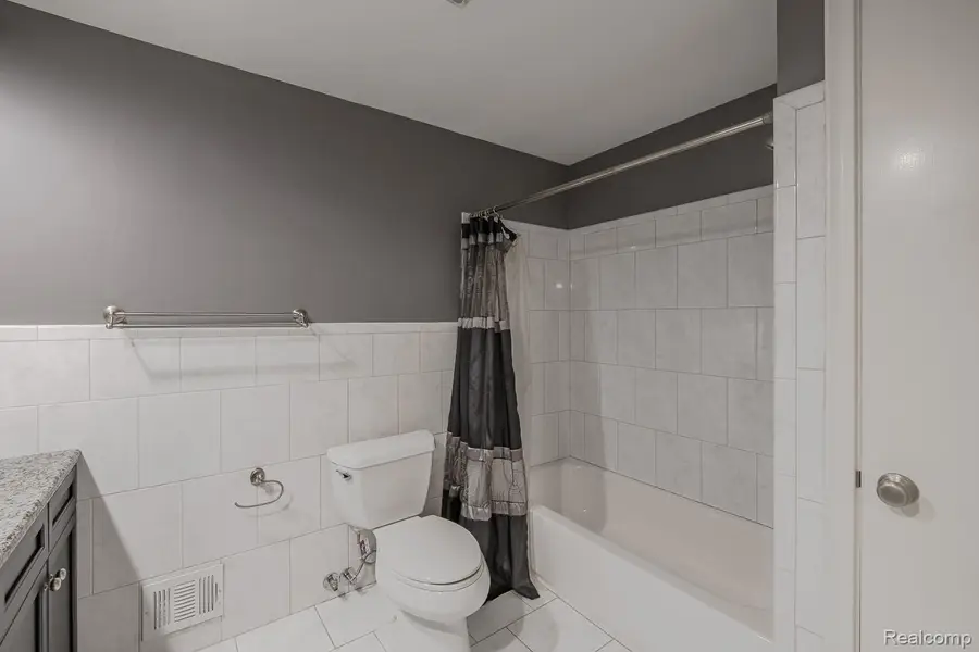 1050 Top View Road, Bloomfield, MI 48304 - #3