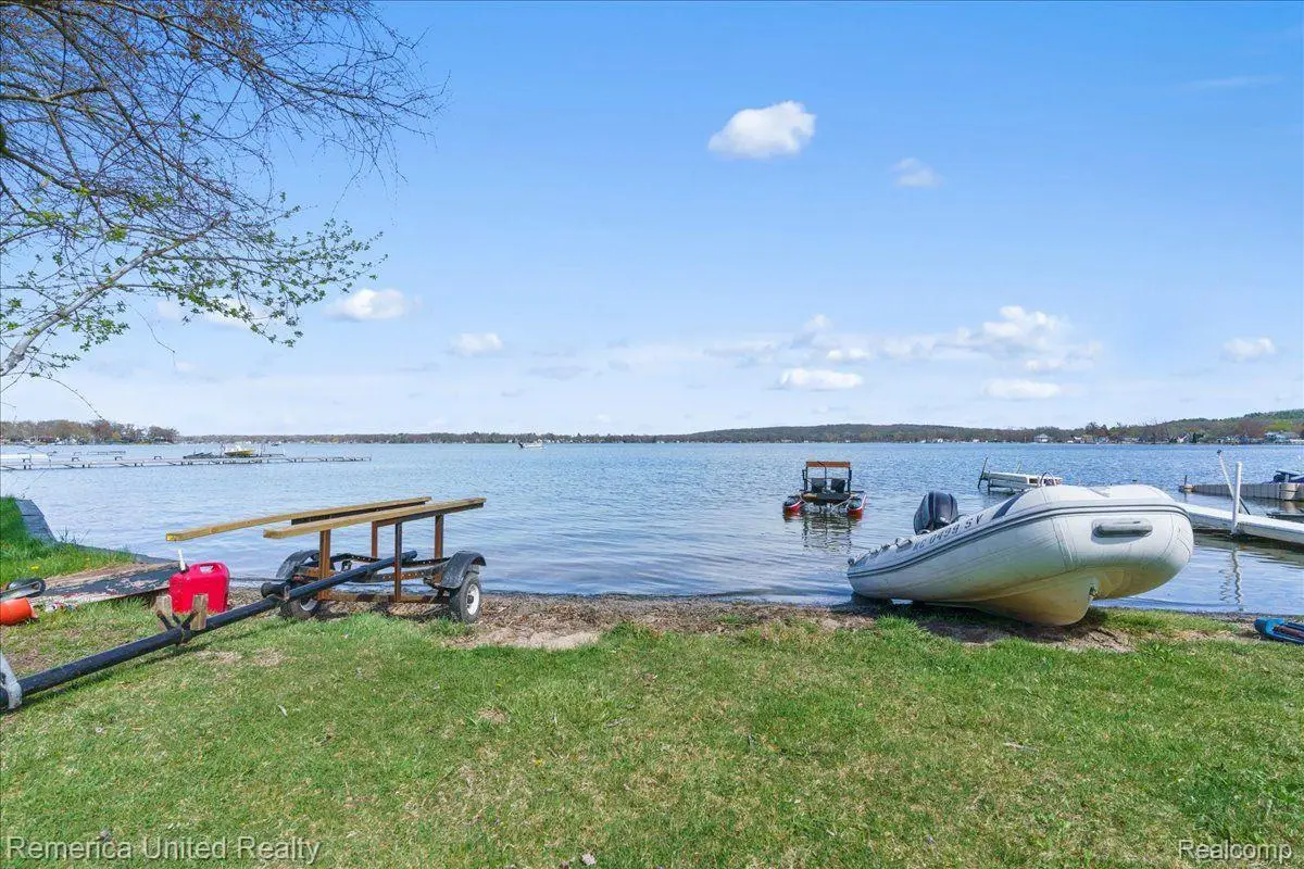 9623 Winston, Pinckney, MI 48169 - #1