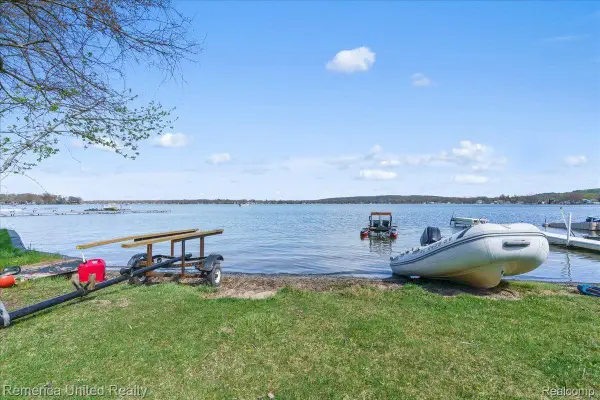 9623 Winston, Pinckney, MI 48169