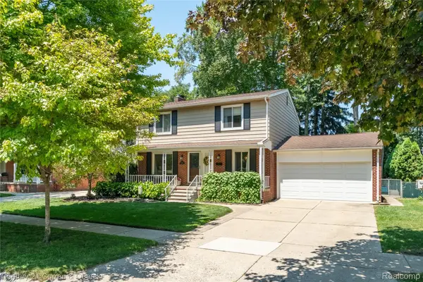 309 Amelia Avenue, RoyalOak, MI 48073