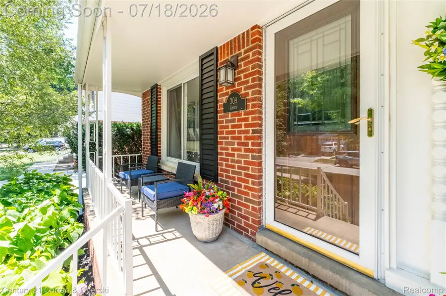 309 Amelia Avenue, Royal Oak, MI 48073 - #3