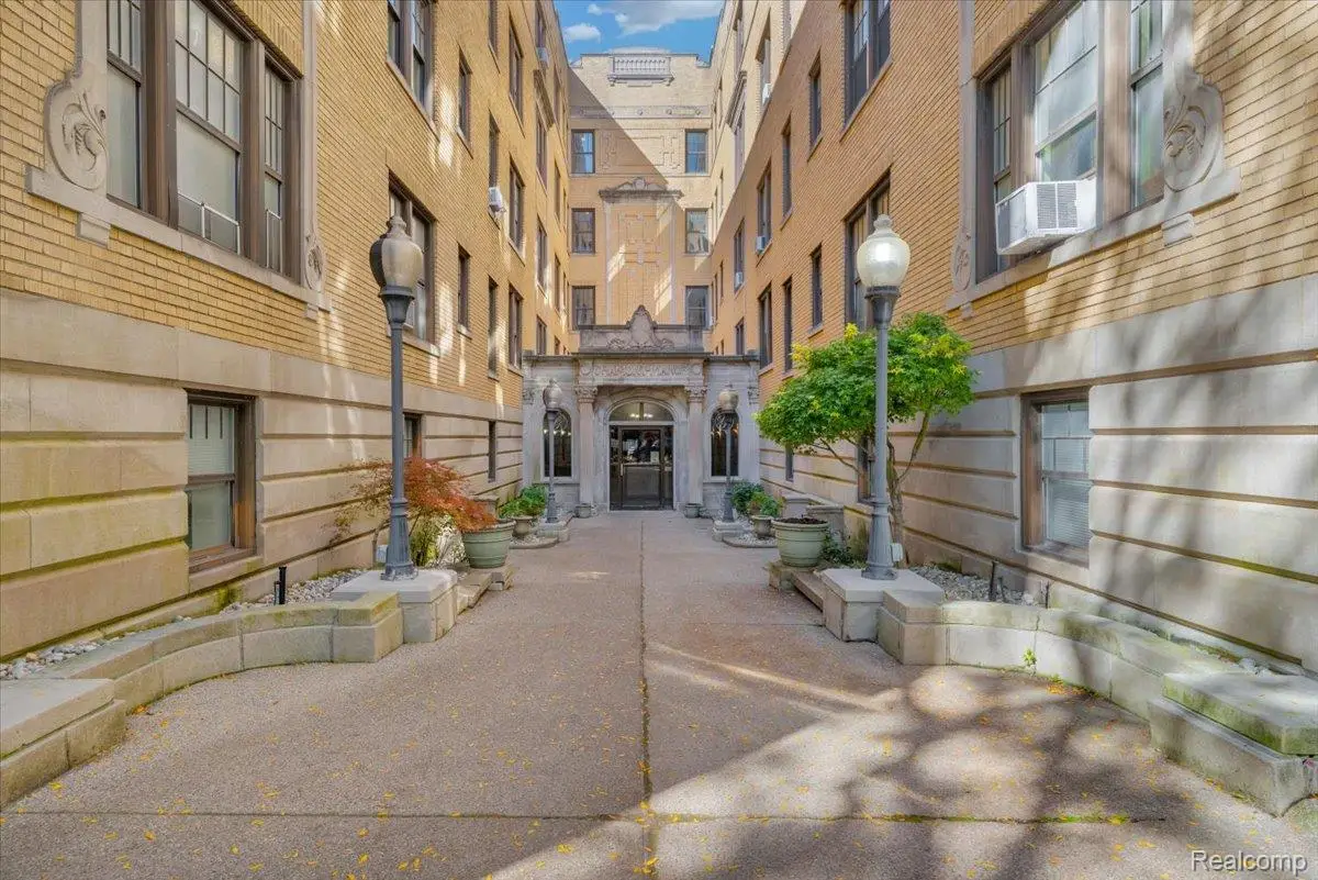 120 Seward Street #209, Detroit, MI 48202 - #1