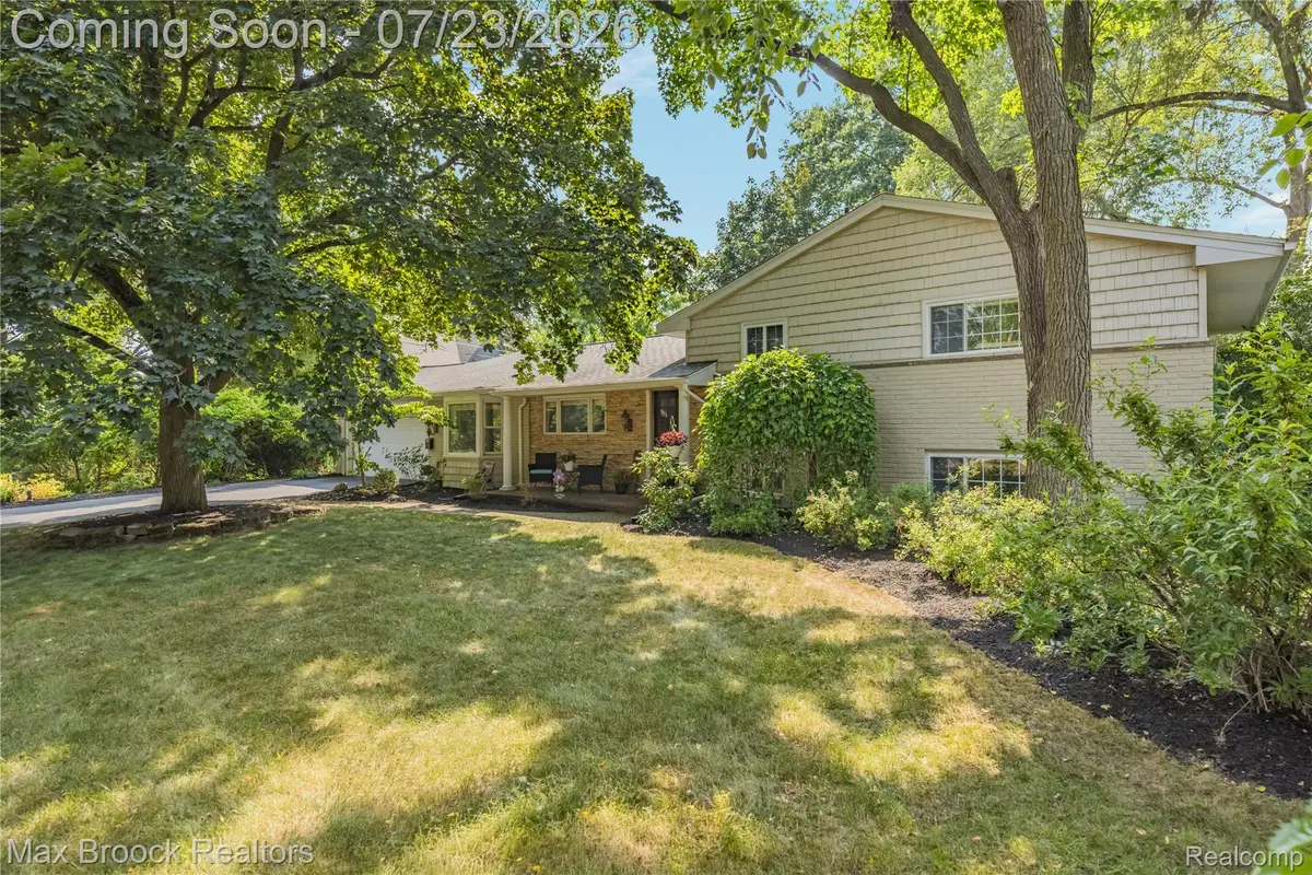 520 Hillboro Drive, Bloomfield, MI 48301 - #1
