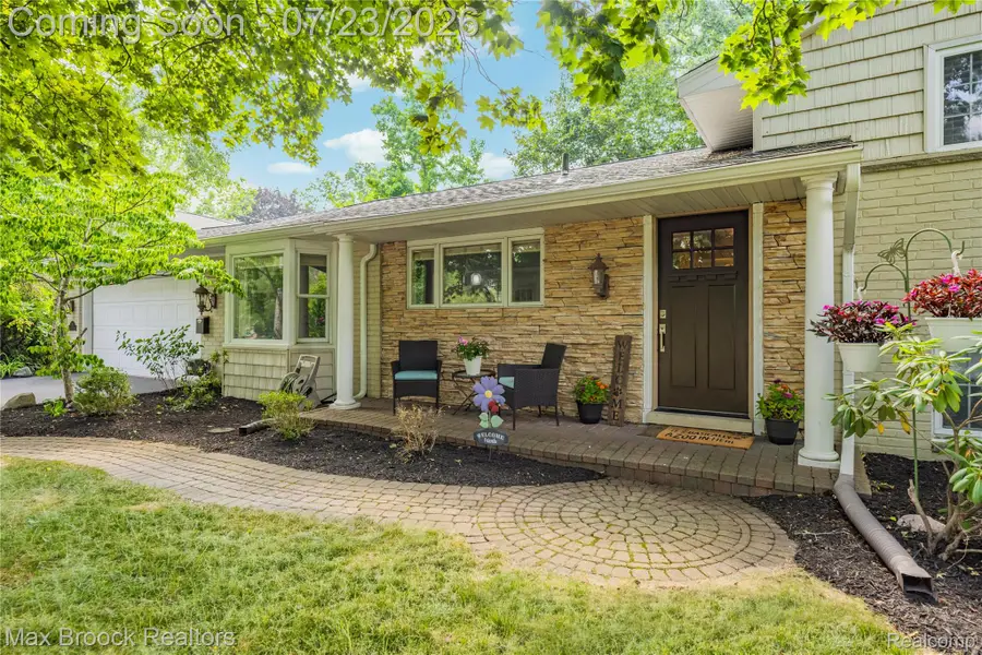 520 Hillboro Drive, Bloomfield, MI 48301 - #3