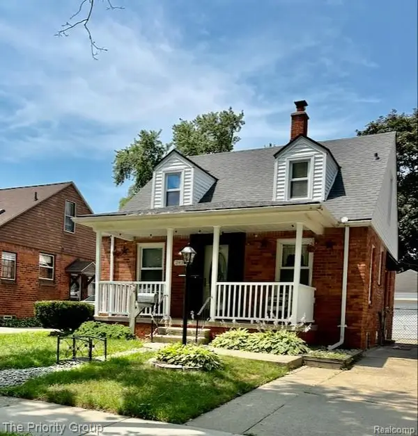 2430 Bennett Street, Dearborn, MI 48124